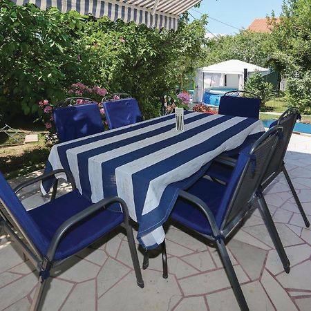 Amazing Home In Podstrana With Kitchen Zewnętrze zdjęcie